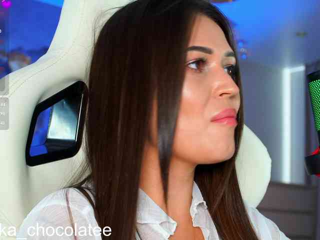 Anutka-chocolatee's chat room