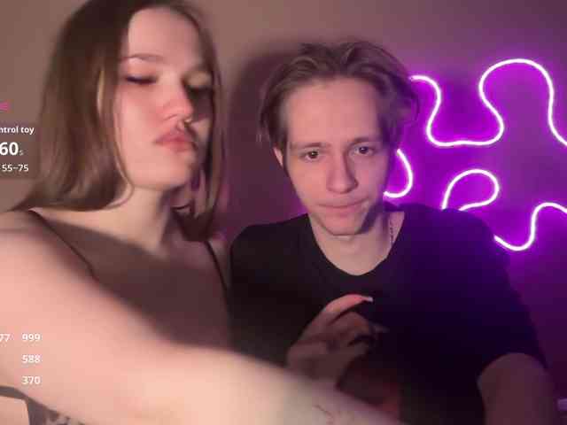 titsDestroy2007's chat room