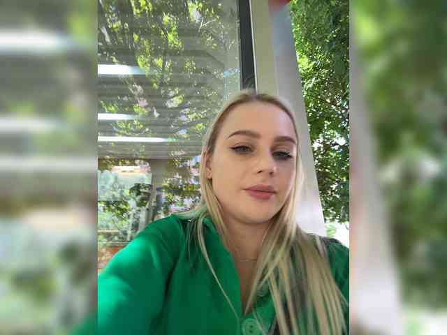 _Katrinka_'s chat room