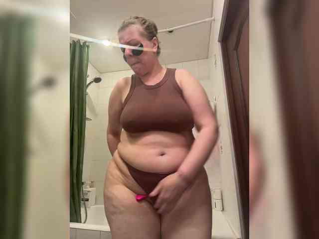 Veronika_Gold's chat room