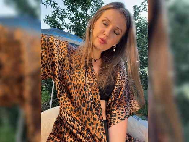 -SweetNatali-'s chat room