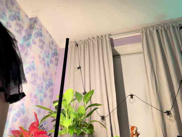 Kira_Li_Lime's chat room