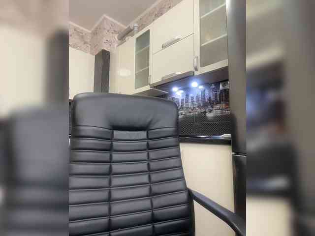 your_girlfriend's chat room