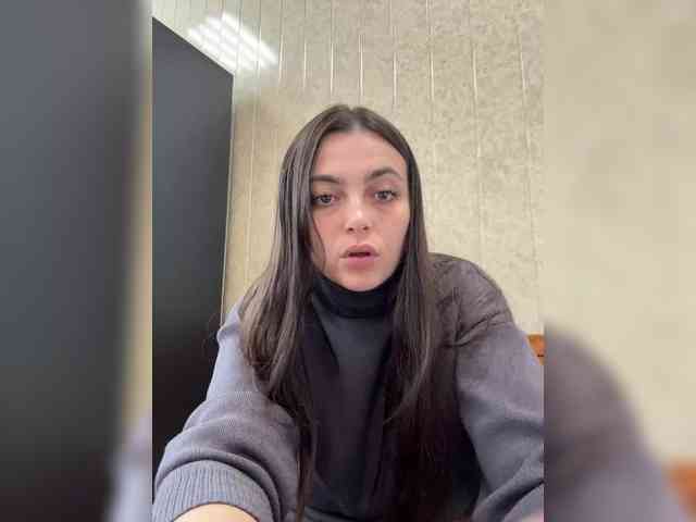 LustySass's chat room