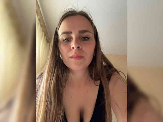 LolaSexxx's chat room
