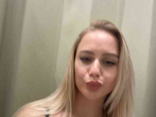 _Katrinka_'s chat room