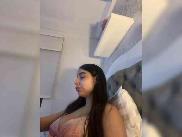 SallyeLeins's chat room