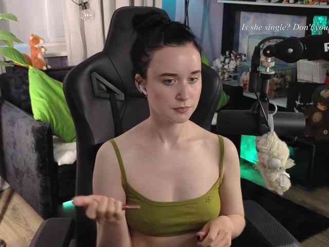 Kira_Li_Lime's chat room