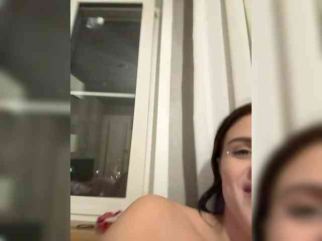 Kris-and-Vanessa's chat room