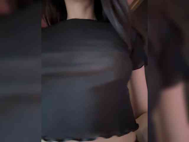 Enchantressss's chat room