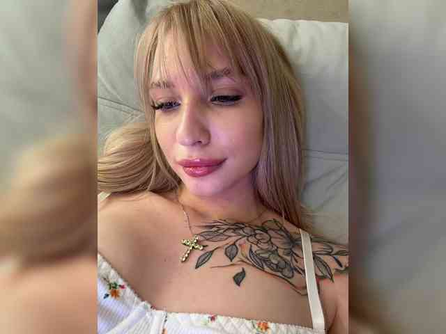 Cristi-Candy's chat room