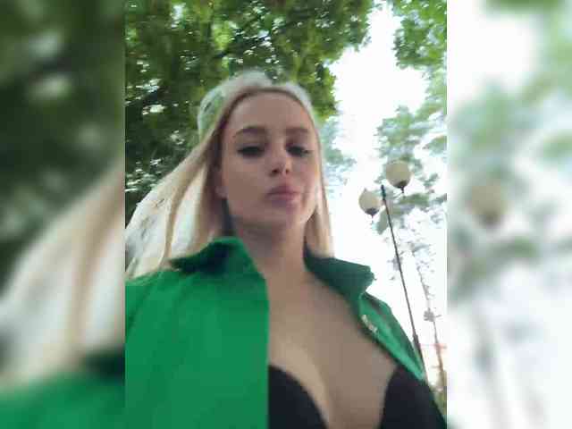 _Katrinka_'s chat room
