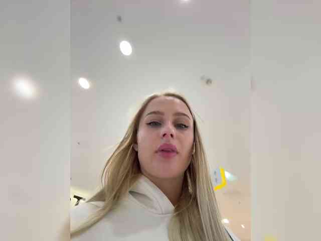 _Katrinka_'s chat room