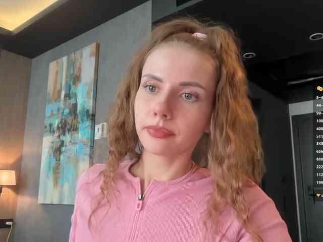 VikkiExtraCheese's chat room