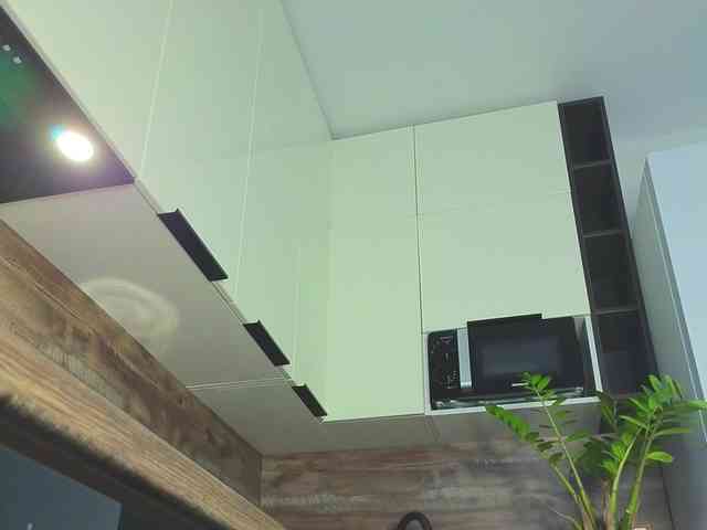 lili-roze's chat room