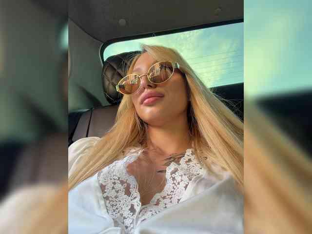 Cristi-Candy's chat room