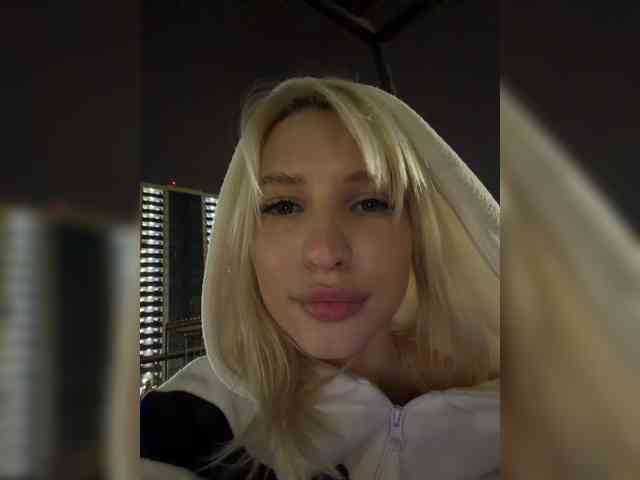 Cristi-Candy's chat room