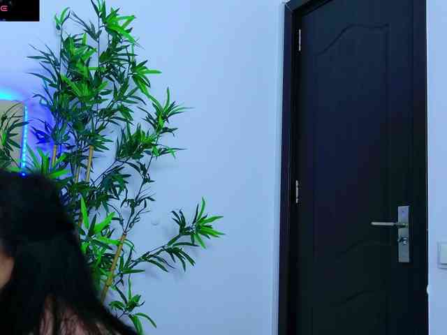 DaliyaArabian's chat room