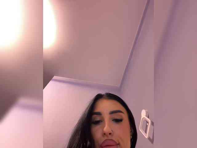 _Anasteisha_'s chat room
