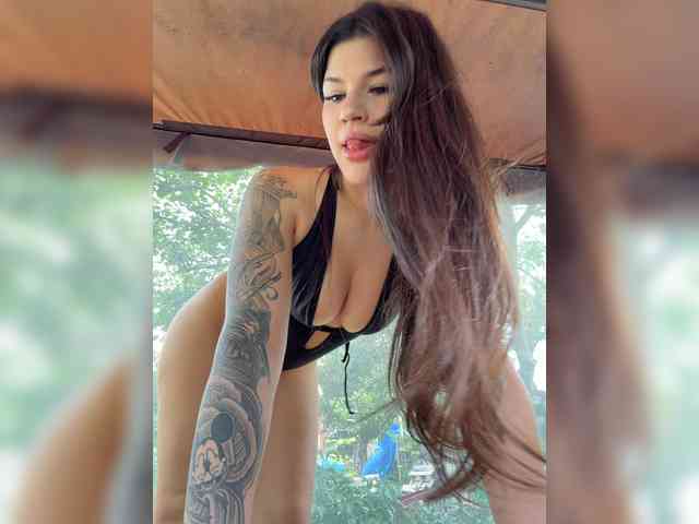 -MaybeBaby-'s chat room