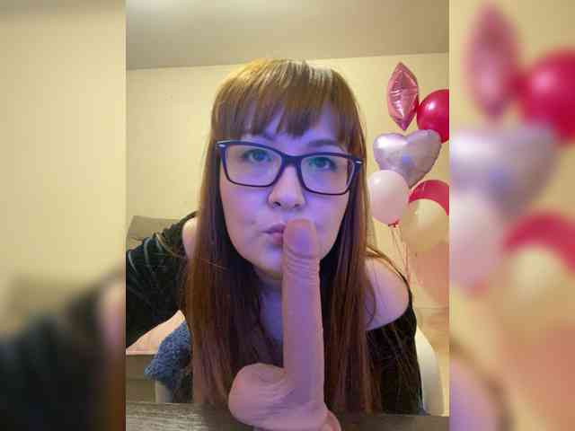 QueenFoxyLisa's chat room