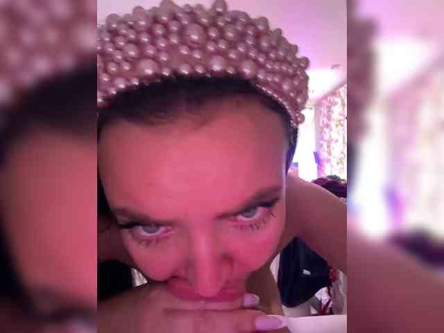 Madam_koss's chat room
