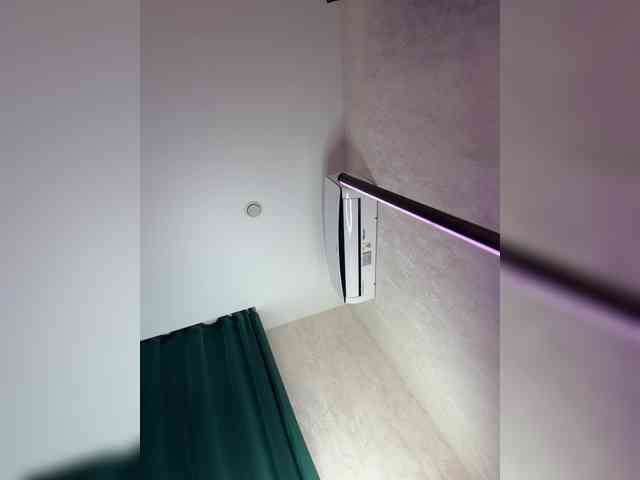 _Ellidi_'s chat room