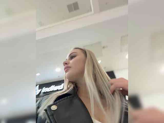 _Katrinka_'s chat room