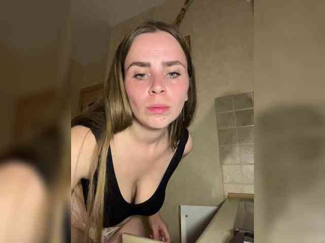 LolaSexxx's chat room