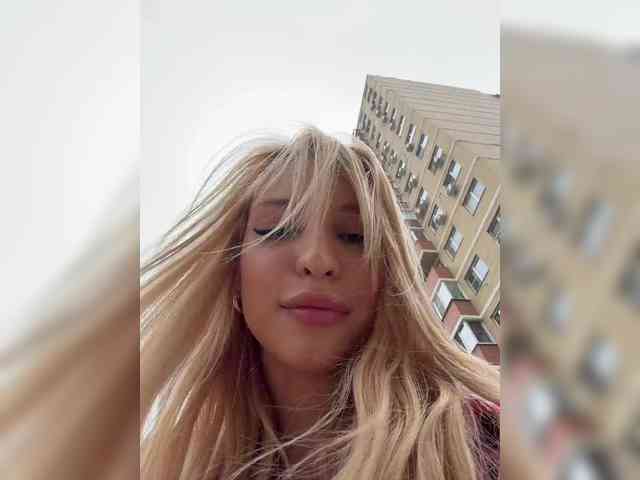 Cristi-Candy's chat room