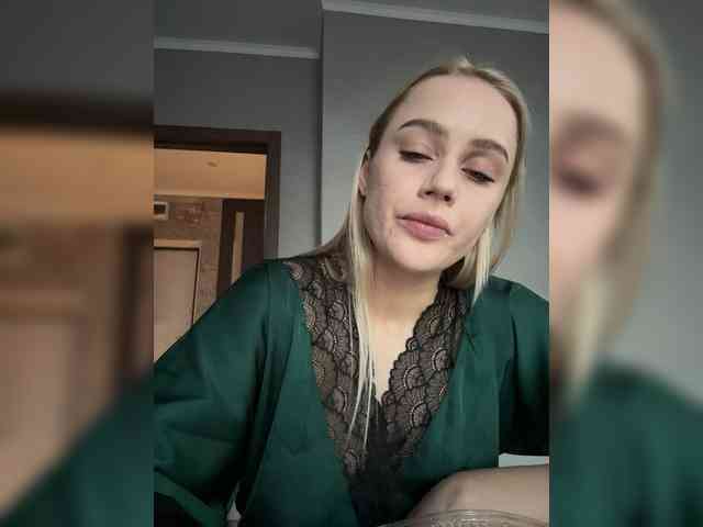 _Katrinka_'s chat room