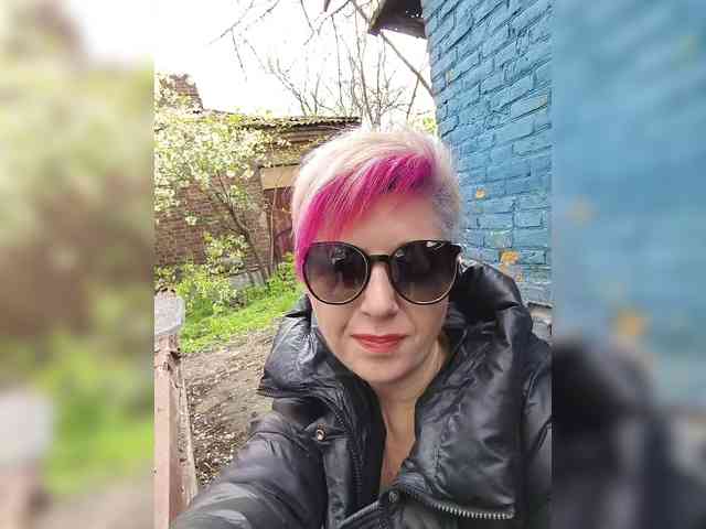 ___---___'s chat room