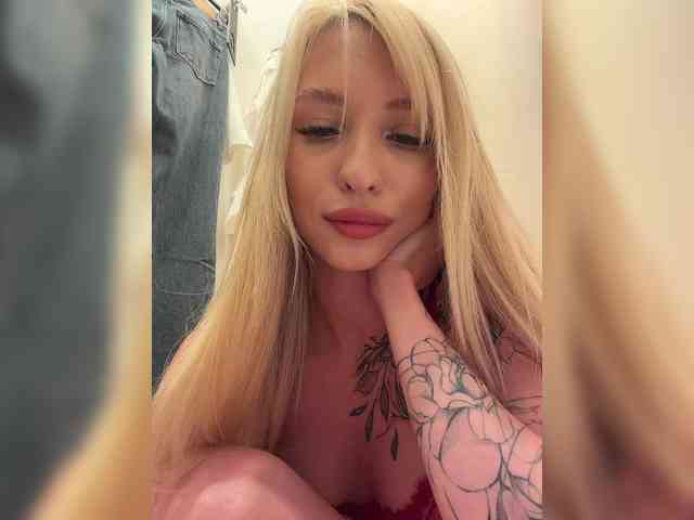 Cristi-Candy's chat room