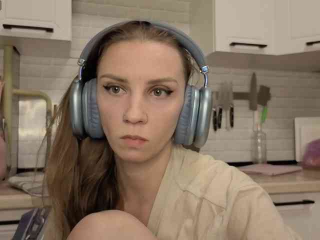 Fist-ashka's chat room