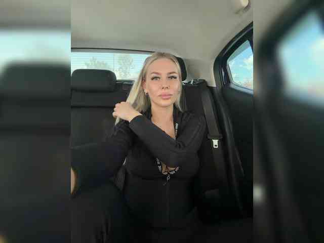-Lovensesgirl-'s chat room