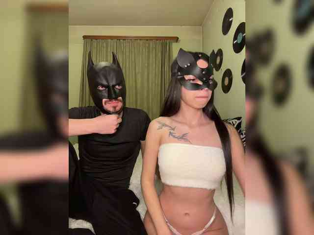 SweetVenomX's chat room