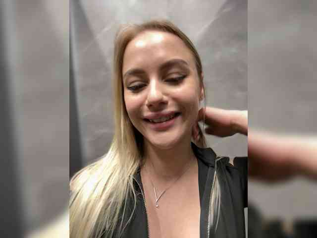 _Katrinka_'s chat room