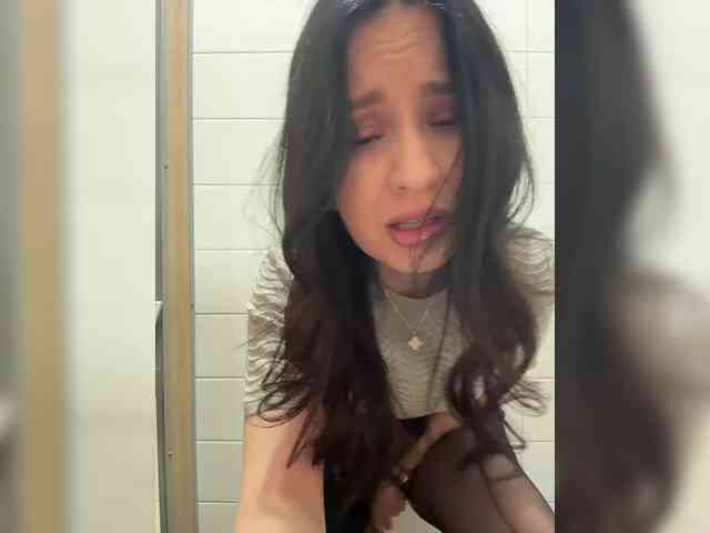 EvaRoughe's chat room