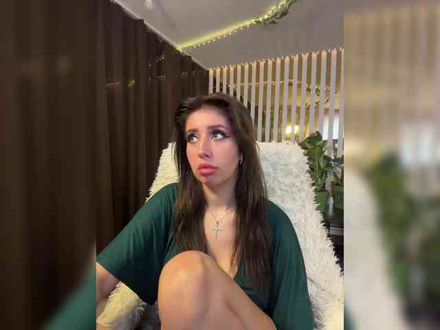 -Violetttttka-'s chat room