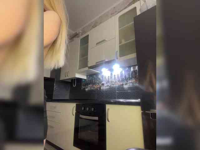 your_girlfriend's chat room