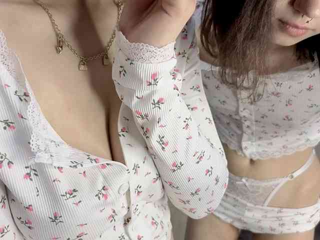 KateMooss's chat room