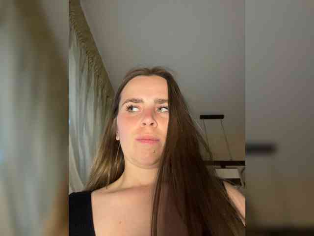 LolaSexxx's chat room