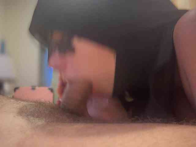 hiddenCrazySlut's chat room