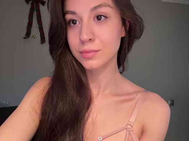 _Meggi_'s chat room
