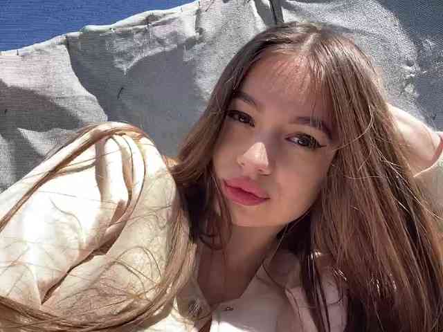 -_-_--------'s chat room