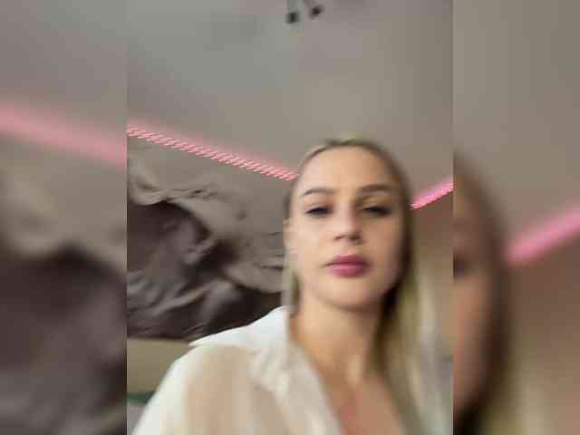 _Katrinka_'s chat room