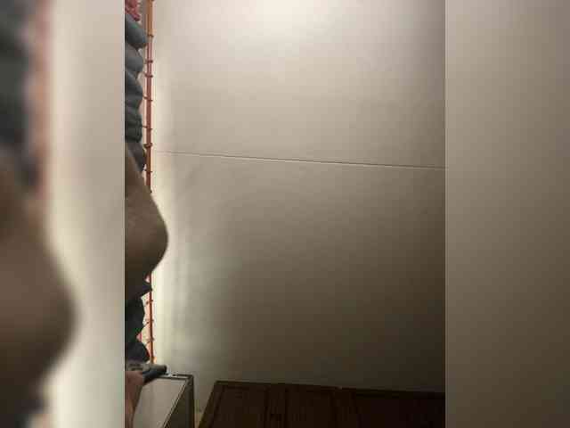 Nanabananaaa's chat room