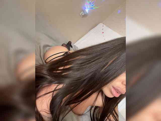 -Hennessy-'s chat room