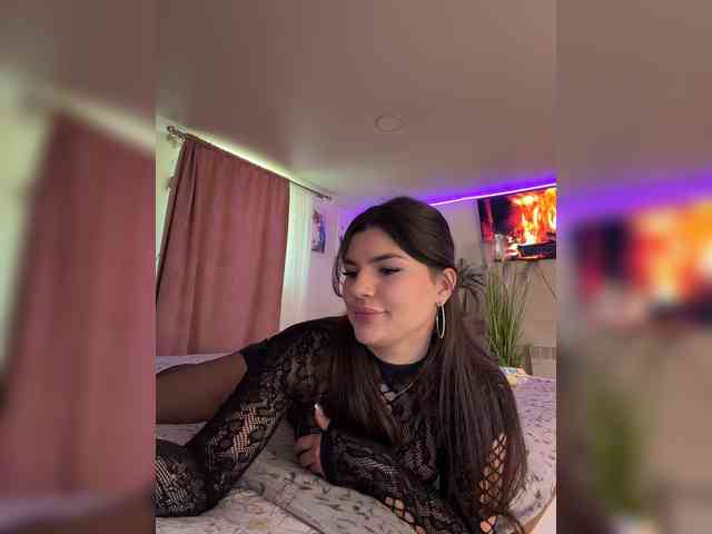 -MaybeBaby-'s chat room