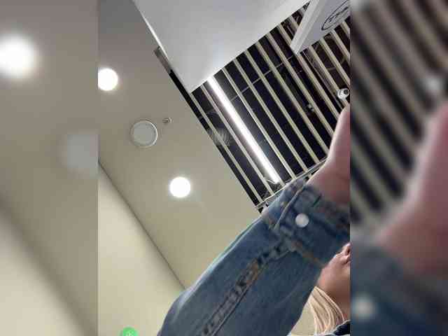 _Katrinka_'s chat room